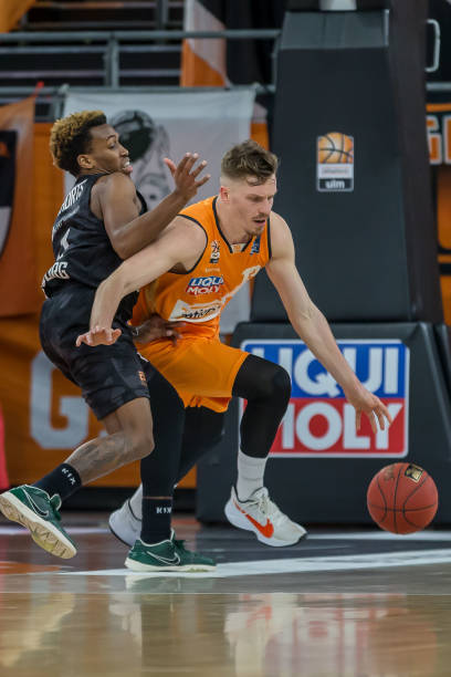 族体育发展 族体育发展