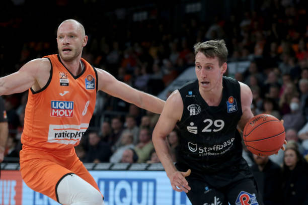 类似冲突的 类似冲突的