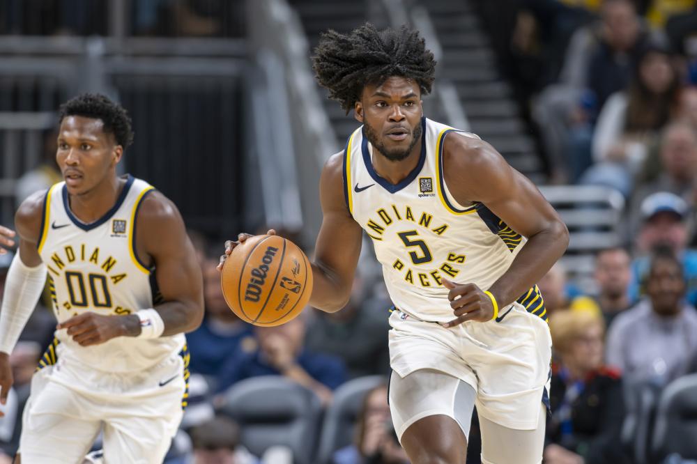 布克的三分 布克的三分