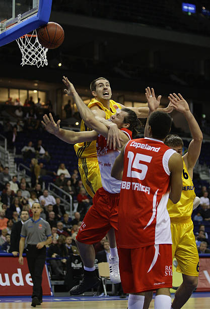 育产业的一 育产业的一