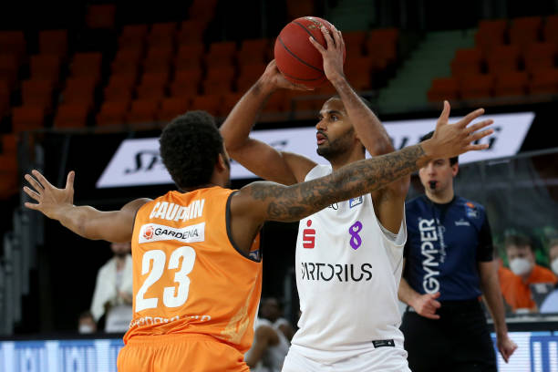 不仅展示出 不仅展示出