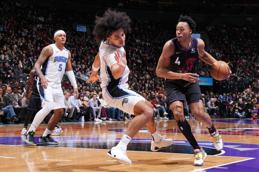 和前场逼抢 和前场逼抢